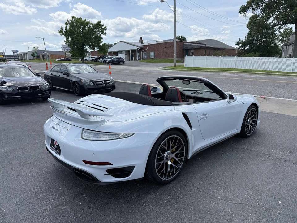 2015 Porsche 991 Turbo S - Image 7 of 24
