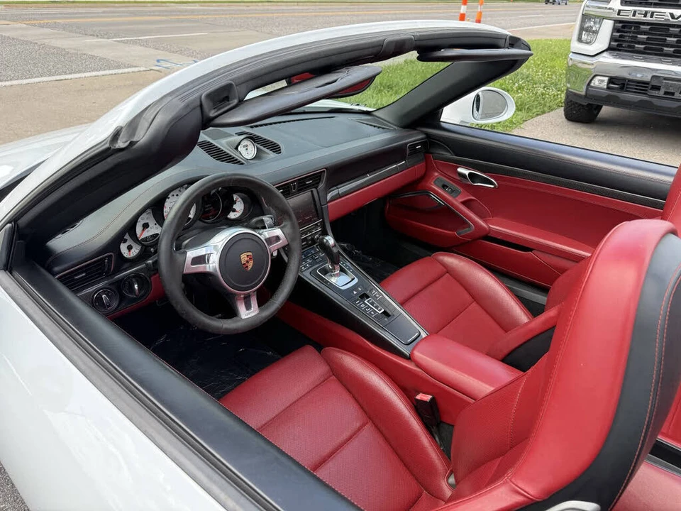 2015 Porsche 991 Turbo S - Image 13 of 24