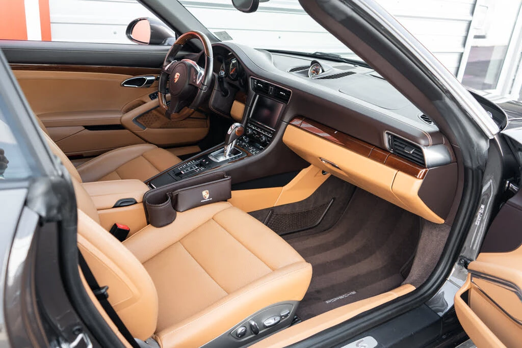 2015 Porsche 991 Turbo S - Image 28 of 31