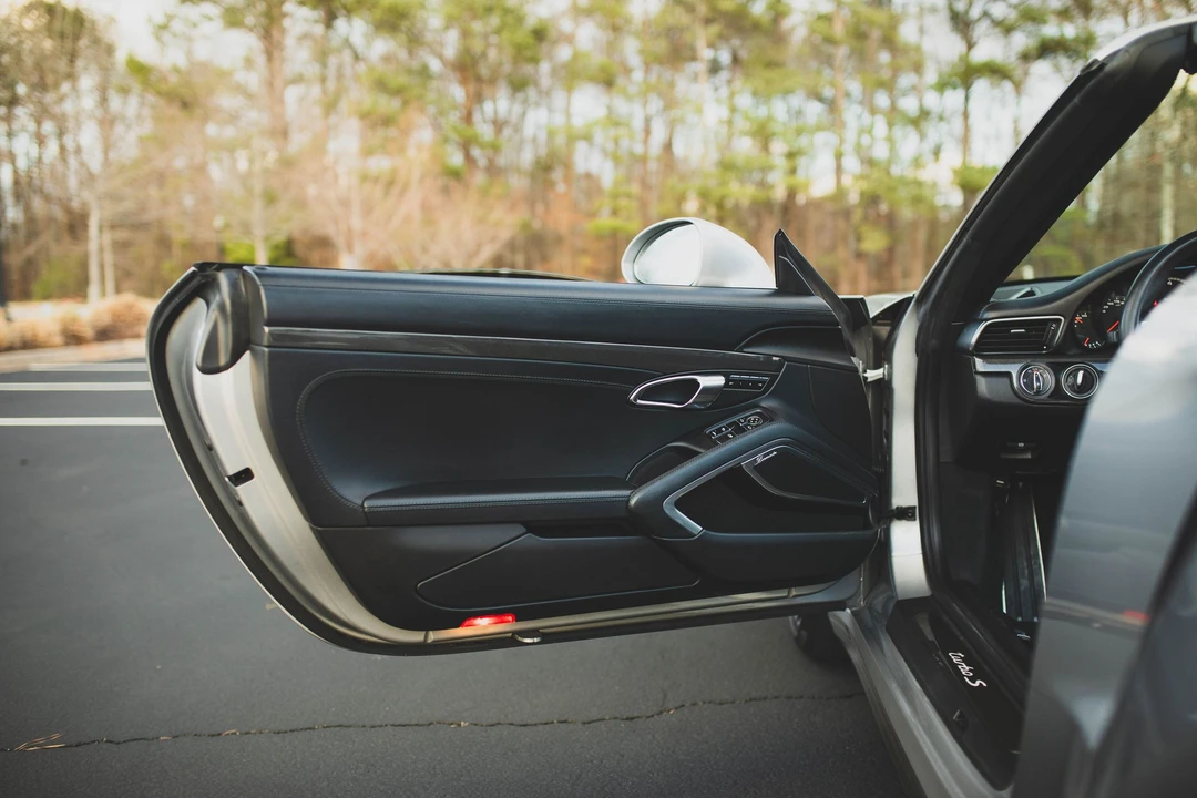 2015 Porsche 991 Turbo - Image 18 of 29