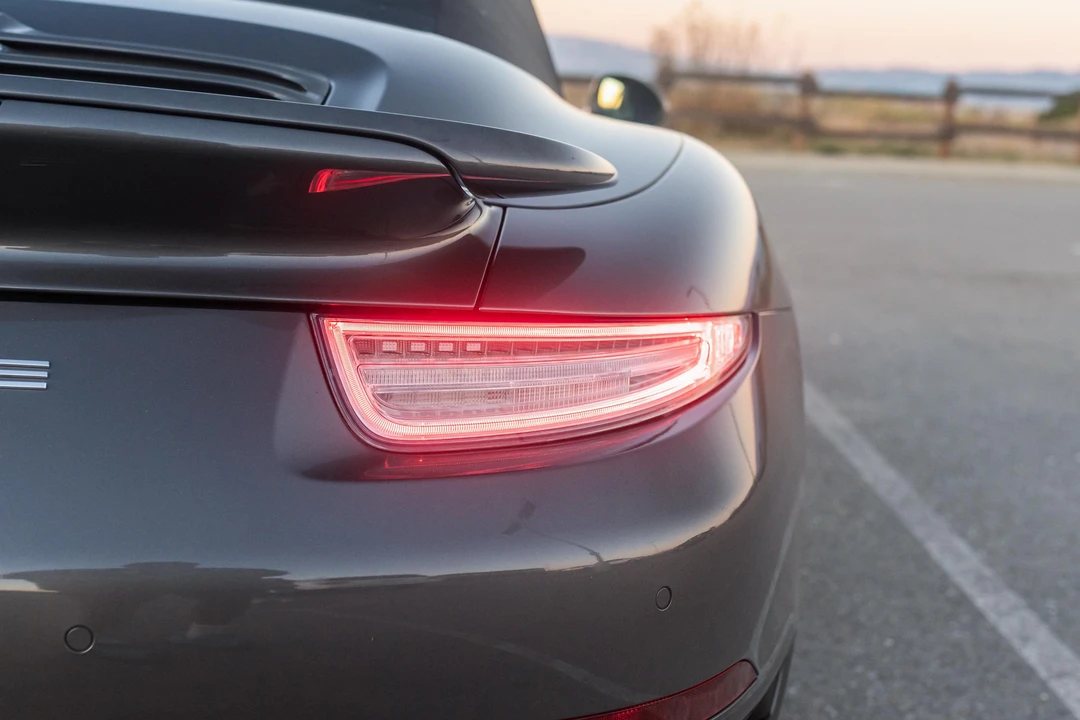 2015 Porsche 991 Turbo S - Image 28 of 31