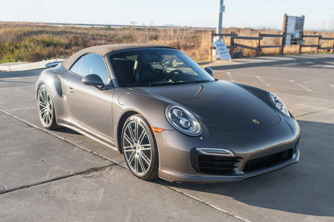2015 Porsche 991 Turbo S - Image 15 of 31