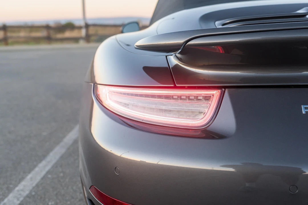 2015 Porsche 991 Turbo S - Image 26 of 31
