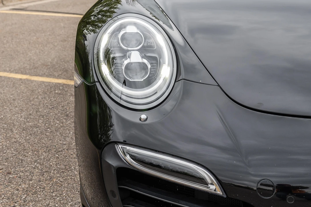 2015 Porsche 991 Turbo - Image 21 of 31