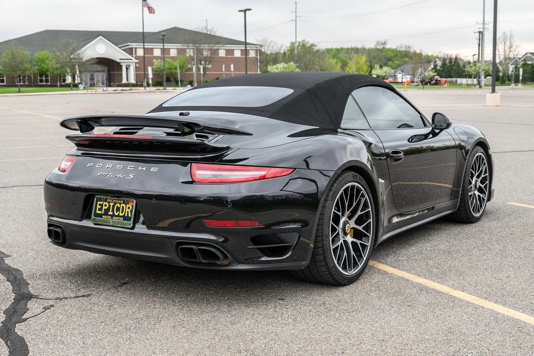 2015 Porsche 991 Turbo - Image 18 of 31