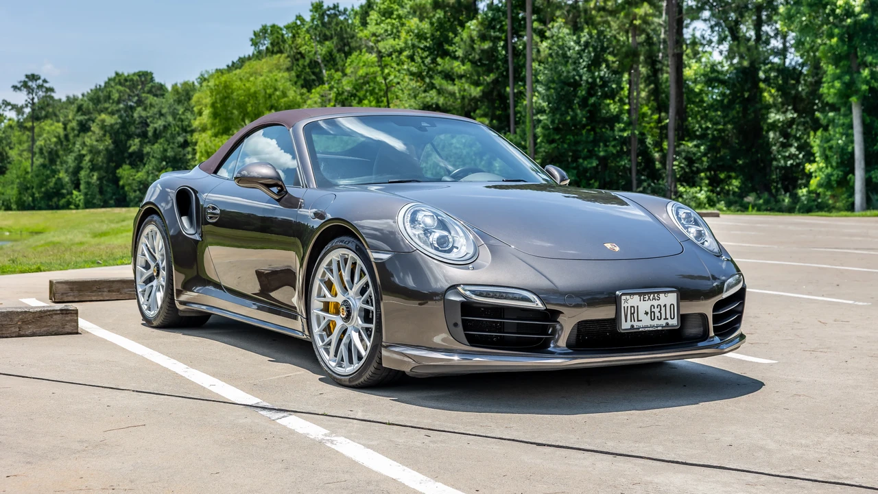 2015 Porsche 991 Turbo S - Image 10 of 31