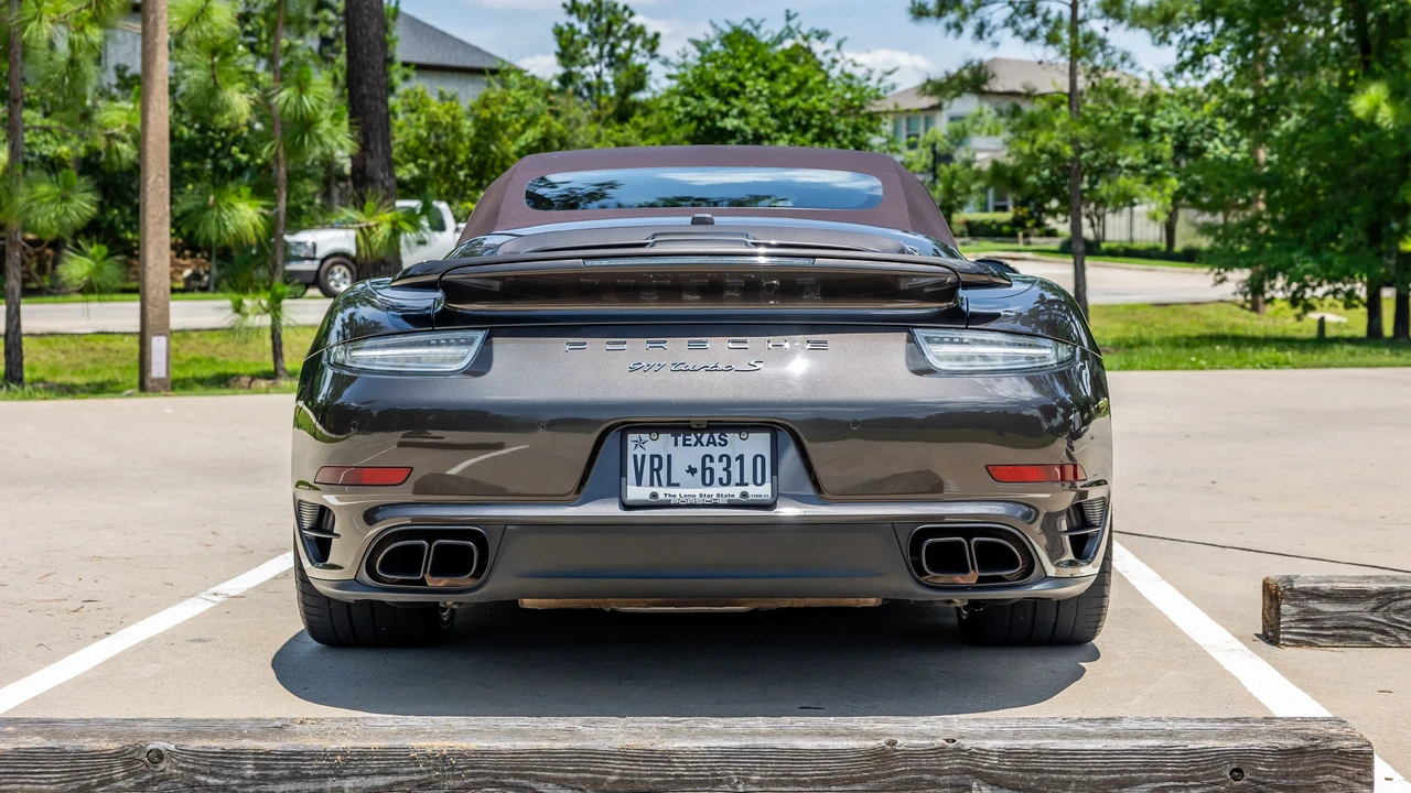 2015 Porsche 991 Turbo S - Image 13 of 31