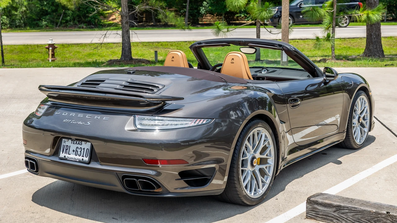 2015 Porsche 991 Turbo S - Image 5 of 31