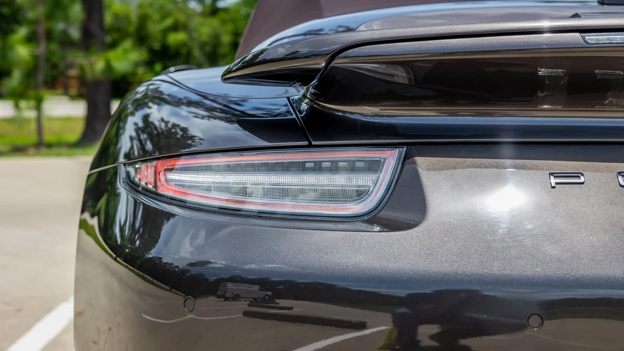 2015 Porsche 991 Turbo S - Image 23 of 31