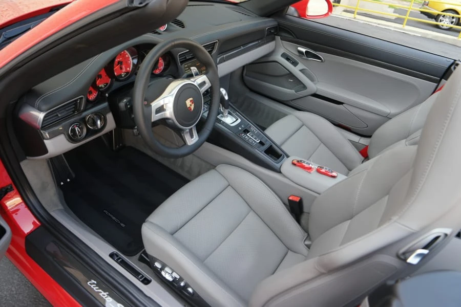 2015 Porsche 991 Turbo S - Image 4 of 8