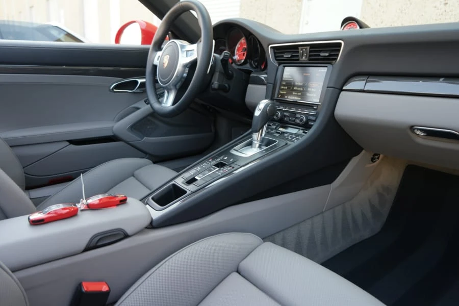 2015 Porsche 991 Turbo S - Image 7 of 8
