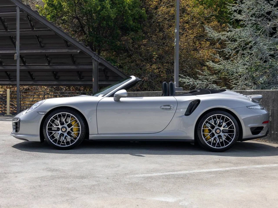2015 Porsche 991 Turbo S - Image 2 of 5