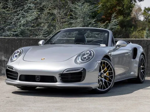 2015 Porsche 911 Turbo S Cabriolet