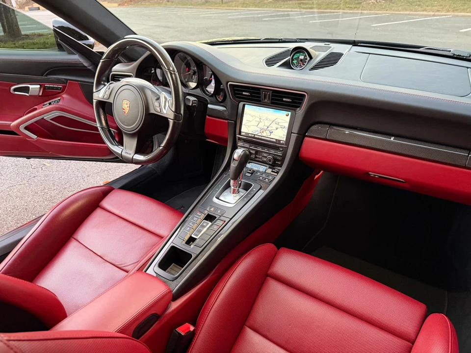 2015 Porsche 991 Turbo S - Image 6 of 10