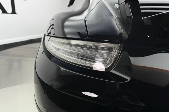 2015 Porsche - Image 15 of 24