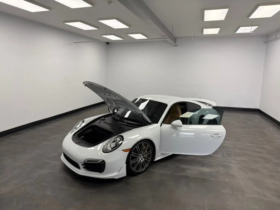 2015 Porsche 991 Turbo S - Image 28 of 31