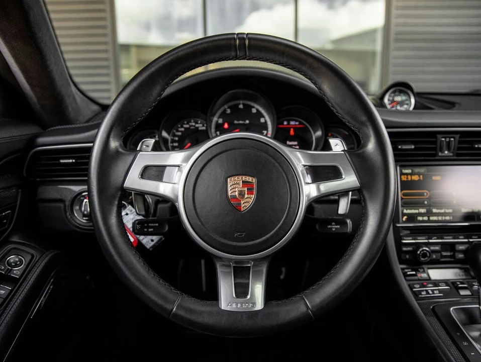 2015 Porsche 991 Turbo S - Image 23 of 31