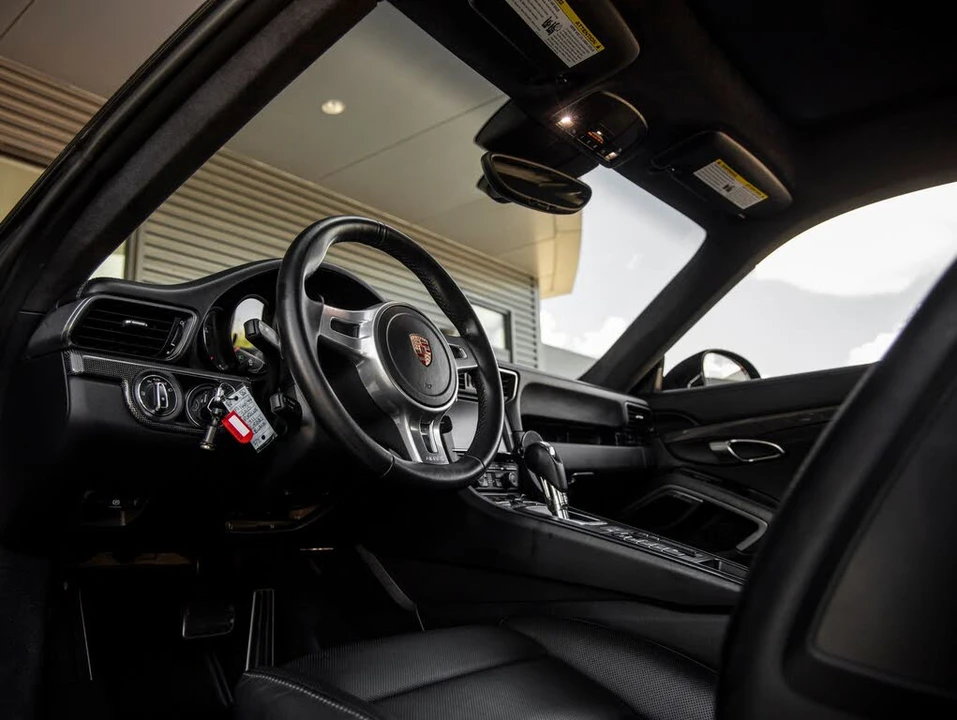 2015 Porsche 991 Turbo S - Image 4 of 31