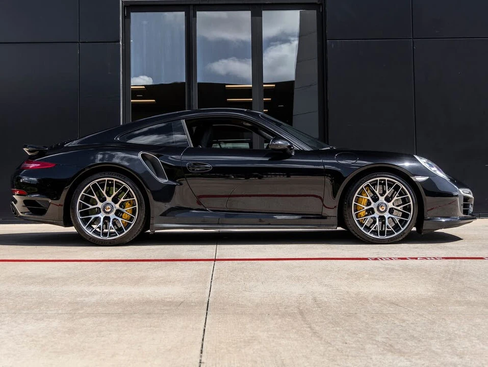 2015 Porsche 991 Turbo S - Image 12 of 31