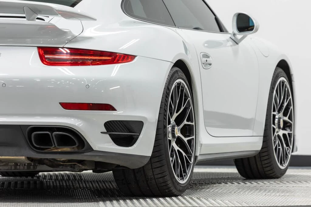 2015 Porsche 991 Turbo S - Image 20 of 31