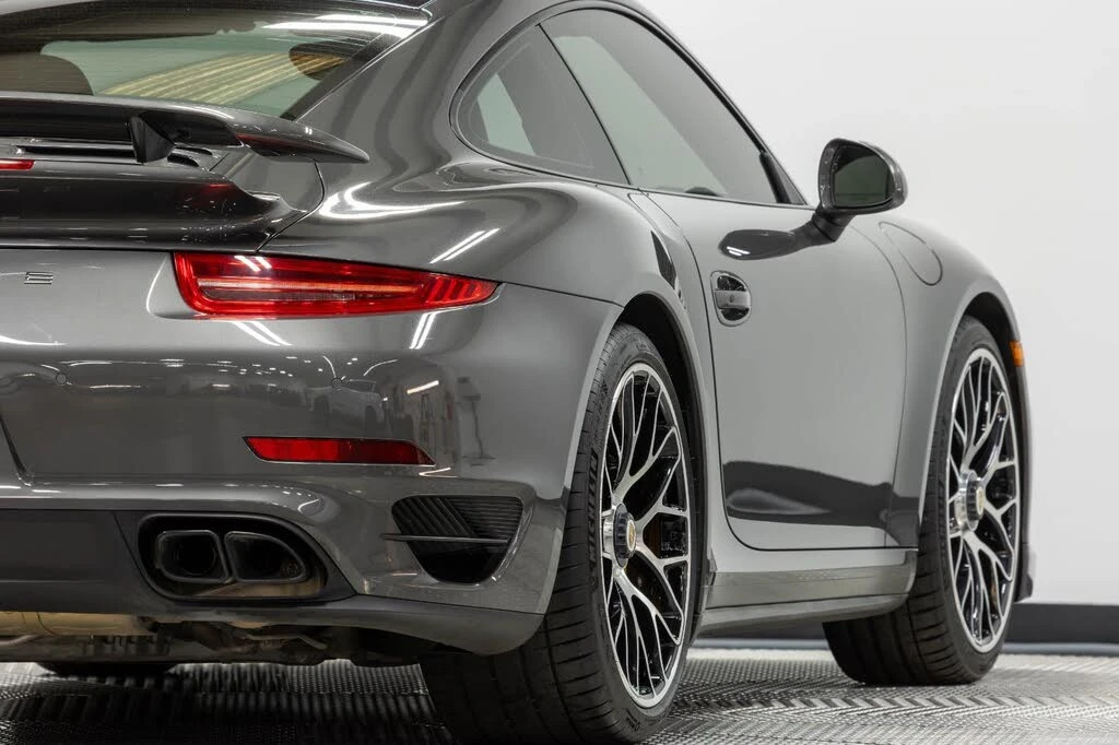 2015 Porsche 991 Turbo S - Image 19 of 31