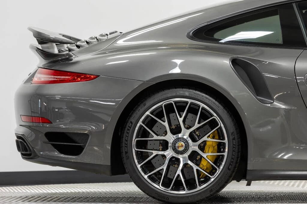2015 Porsche 991 Turbo S - Image 21 of 31