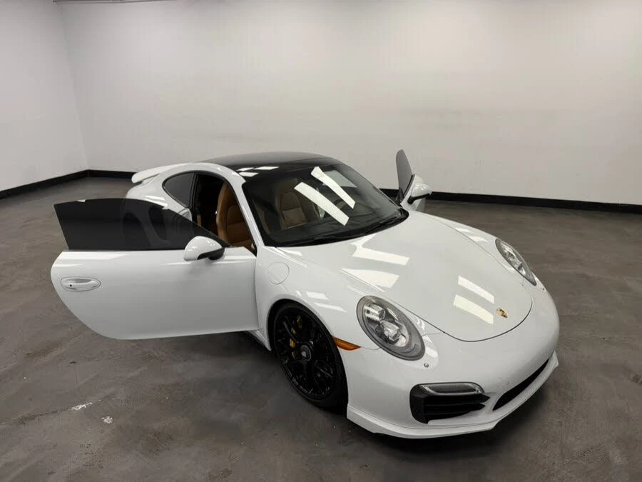 2015 Porsche 991 Turbo S - Image 27 of 31