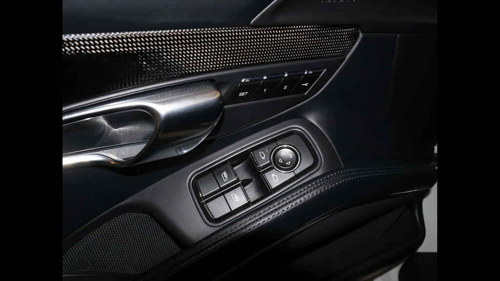 2015 Porsche 991 Turbo S - Image 18 of 31