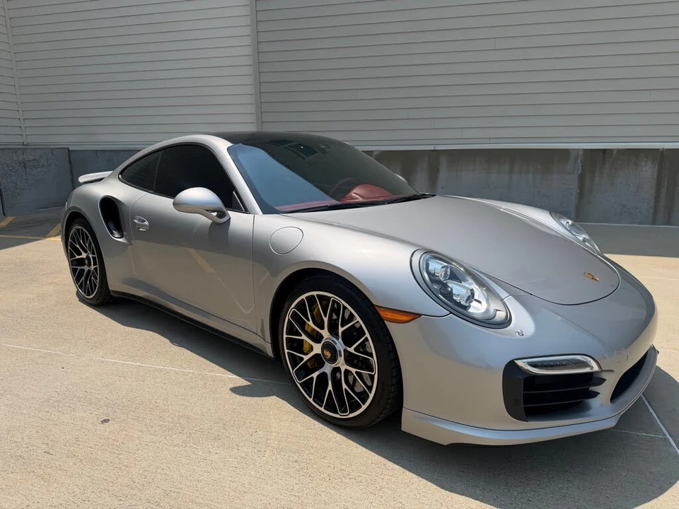 2015 Porsche 991 Turbo S - Image 2 of 31
