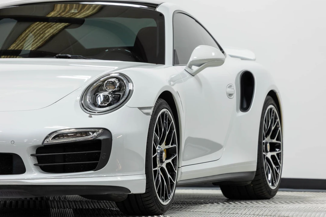 2015 Porsche 991 Turbo S - Image 8 of 31