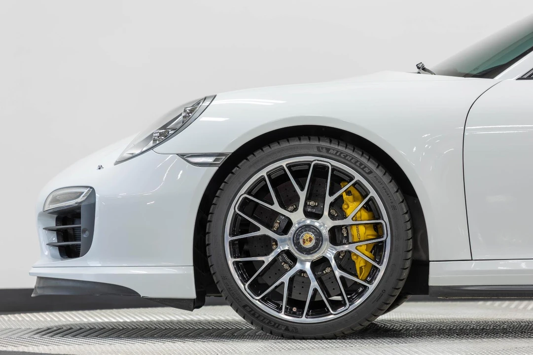 2015 Porsche 991 Turbo S - Image 10 of 31