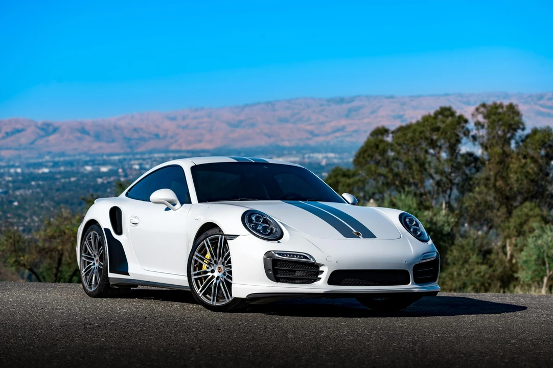 2015 Porsche 991 Turbo S - Image 29 of 31