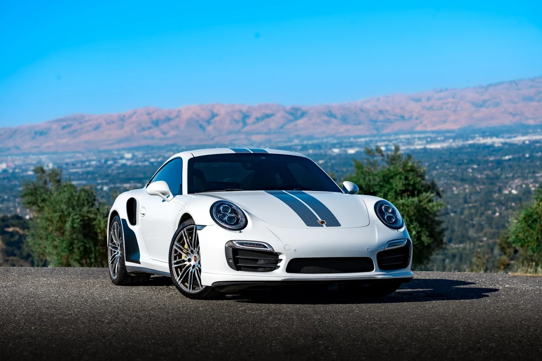 2015 Porsche 991 Turbo S - Image 30 of 31