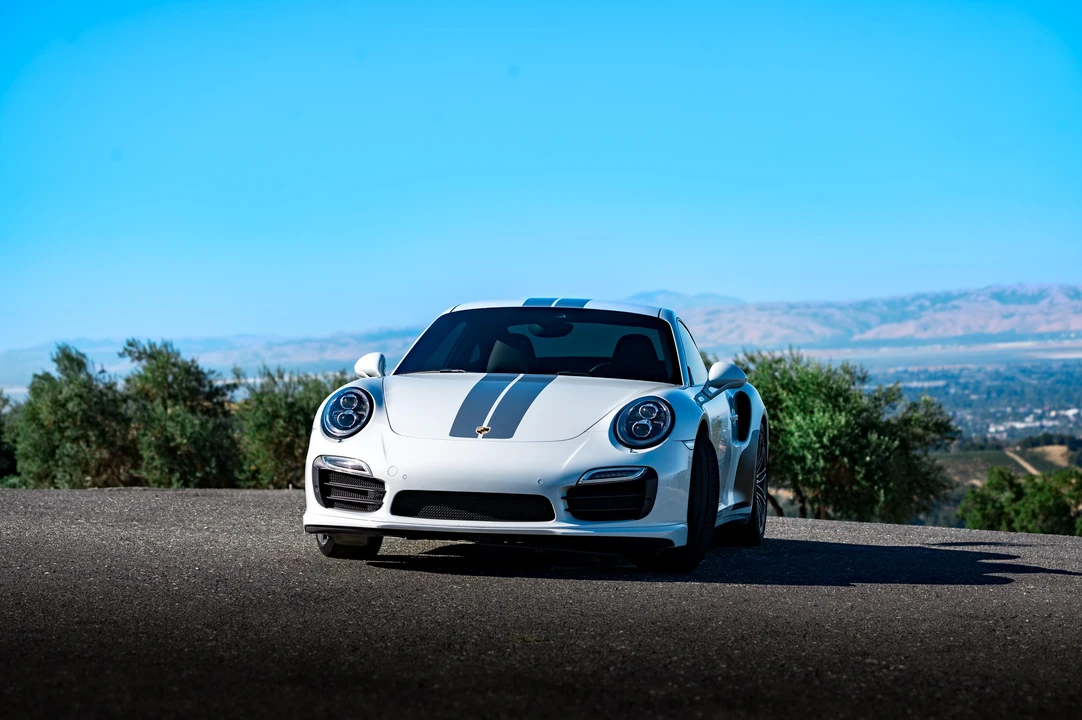 2015 Porsche 991 Turbo S - Image 6 of 31