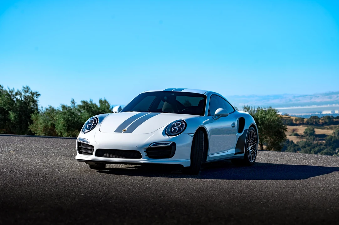 2015 Porsche 991 Turbo S - Image 7 of 31