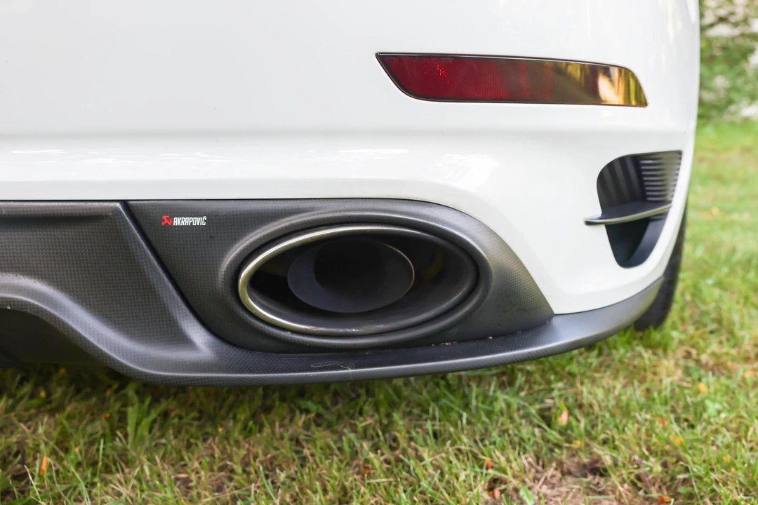 2015 Porsche 991 Turbo S - Image 27 of 31