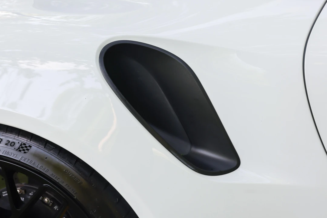 2015 Porsche 991 Turbo S - Image 29 of 31