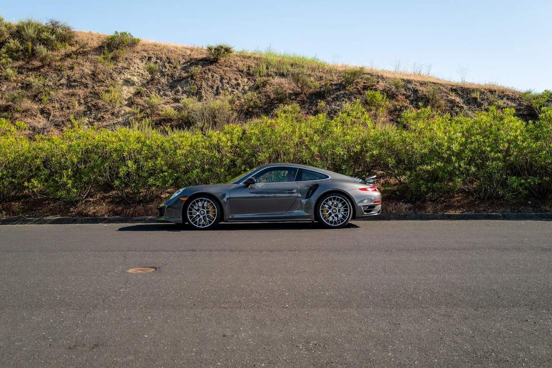 2015 Porsche 991 Turbo - Image 23 of 31