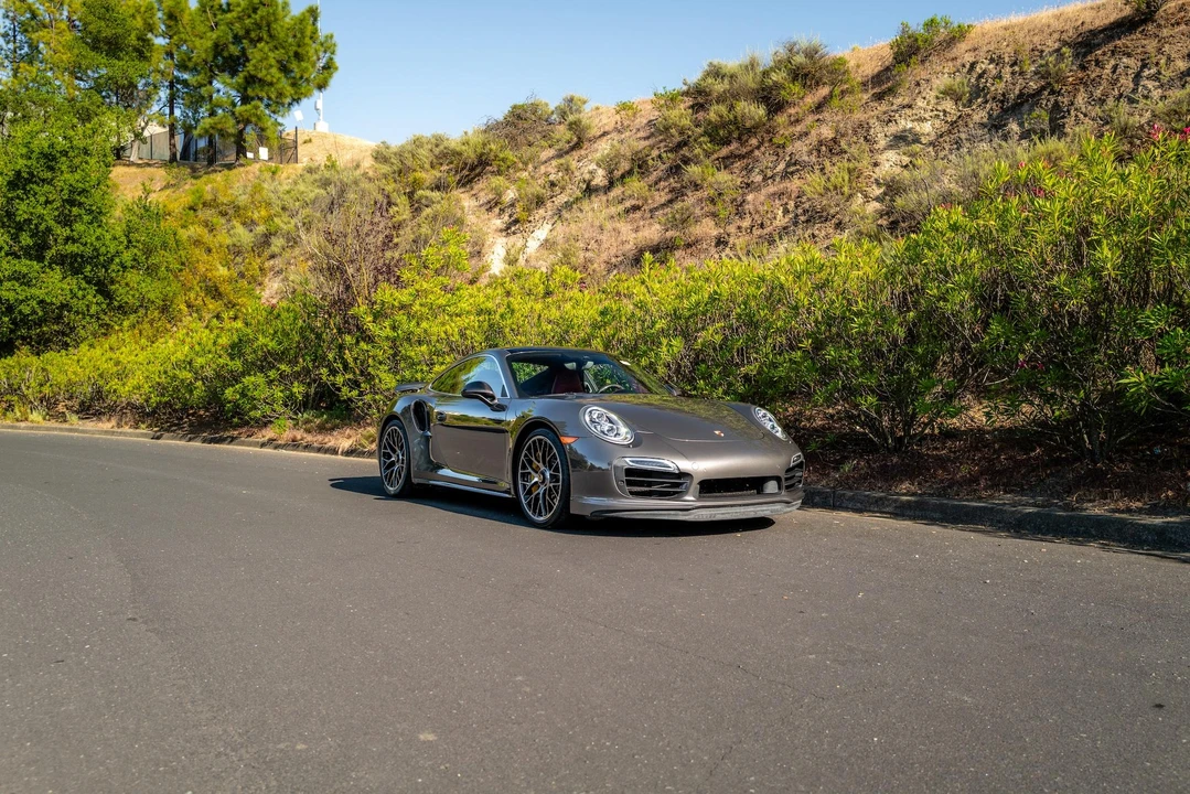 2015 Porsche 991 Turbo - Image 13 of 31