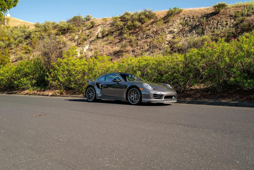 2015 Porsche 991 Turbo - Image 17 of 31