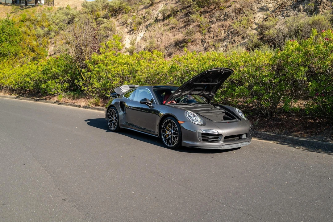 2015 Porsche 991 Turbo - Image 25 of 31