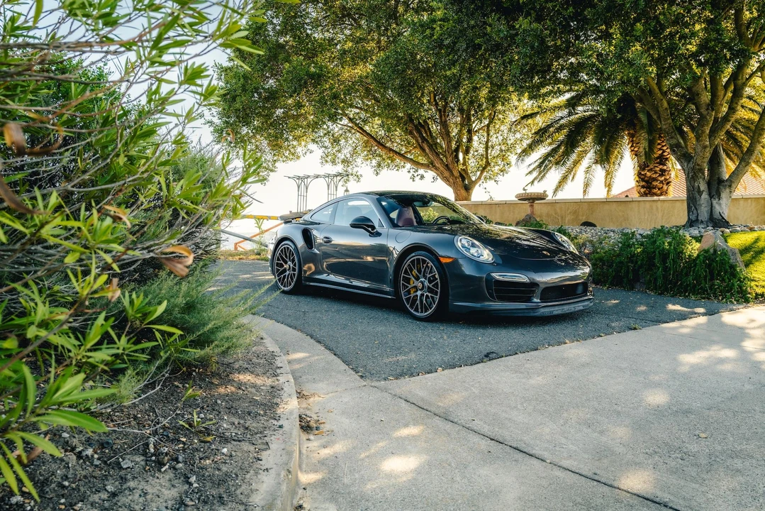 2015 Porsche 991 Turbo - Image 15 of 31