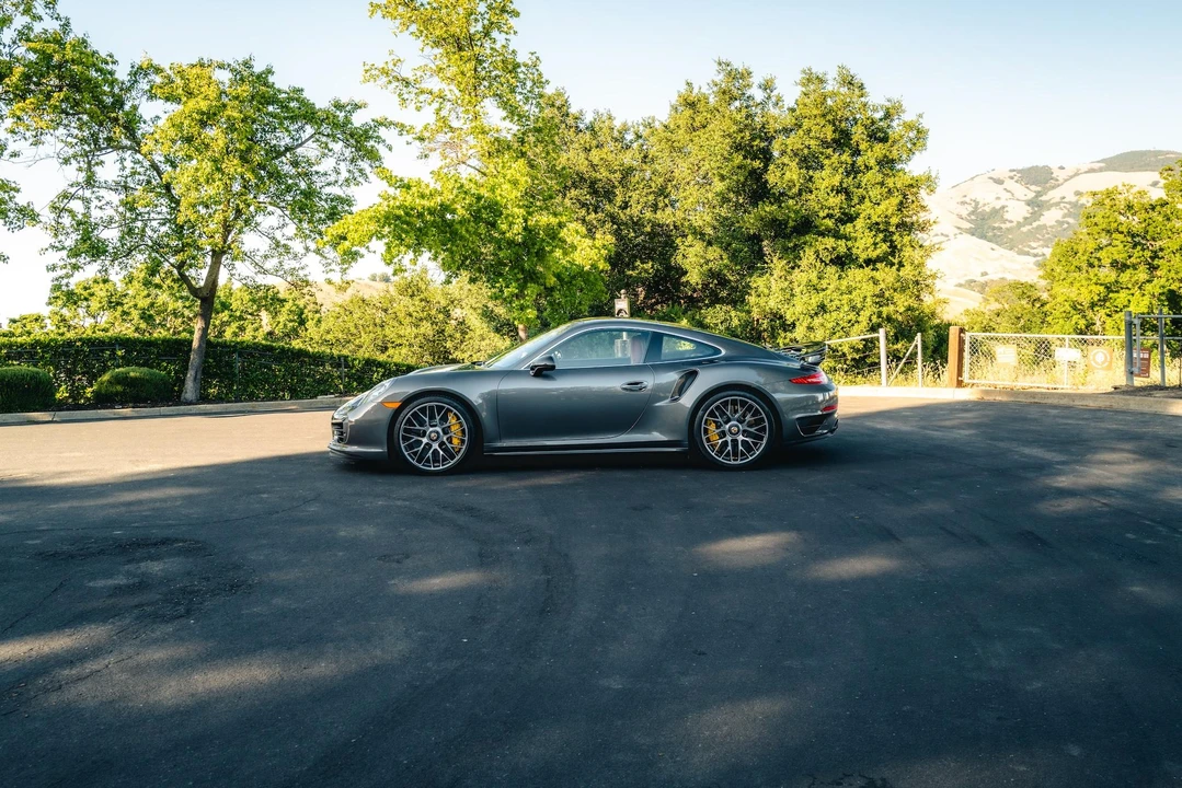 2015 Porsche 991 Turbo - Image 22 of 31