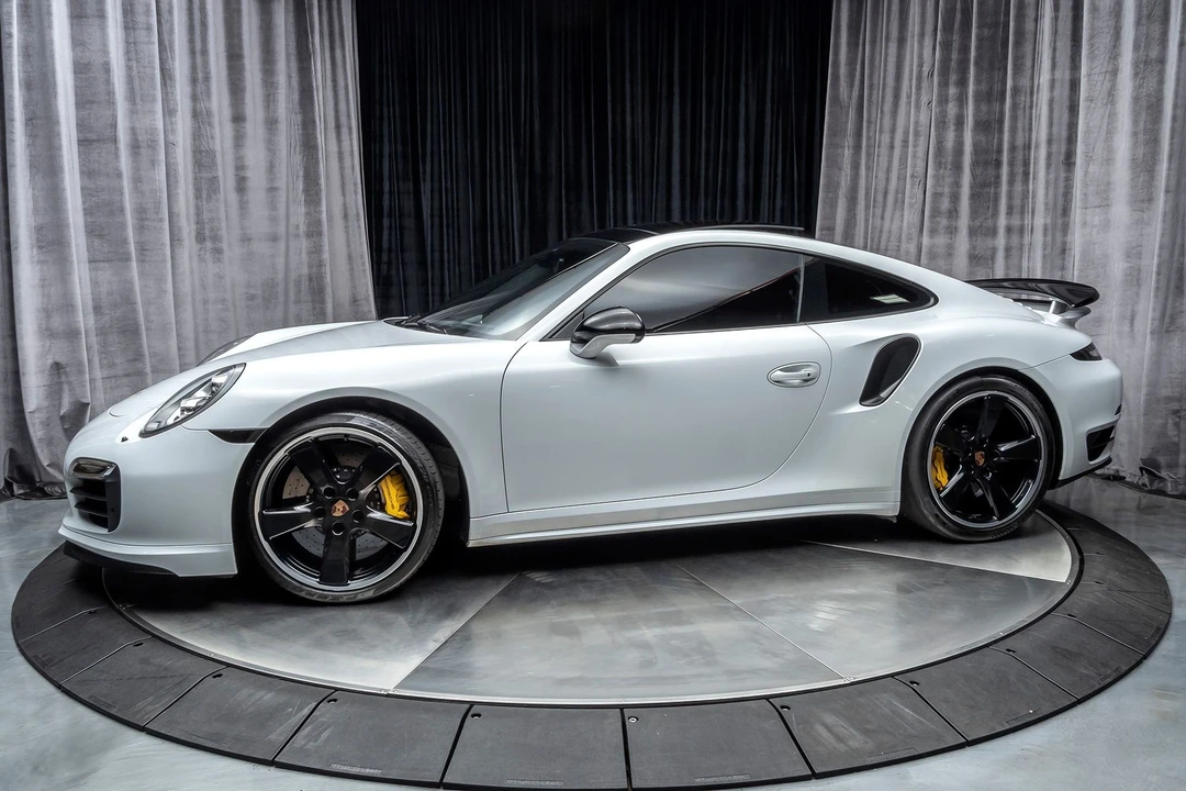 2015 Porsche 991 Turbo S - Image 13 of 31