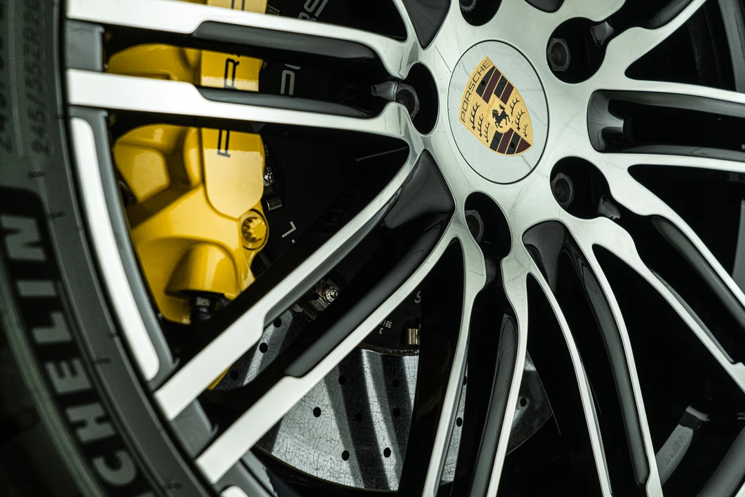 2015 Porsche 991 Turbo S - Image 22 of 31