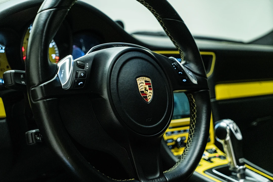 2015 Porsche 991 Turbo S - Image 24 of 31