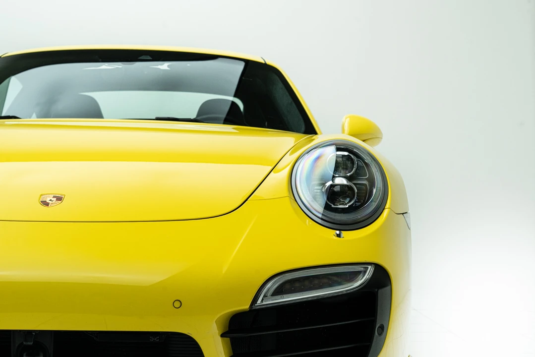 2015 Porsche 991 Turbo S - Image 7 of 31