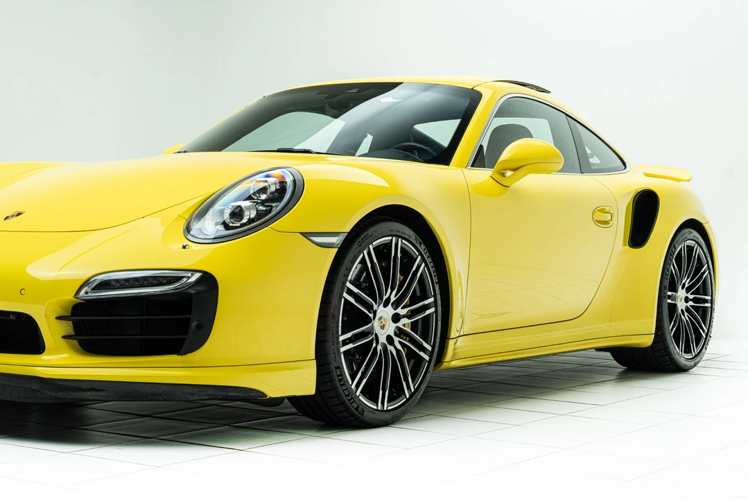 2015 Porsche 991 Turbo S - Image 9 of 31