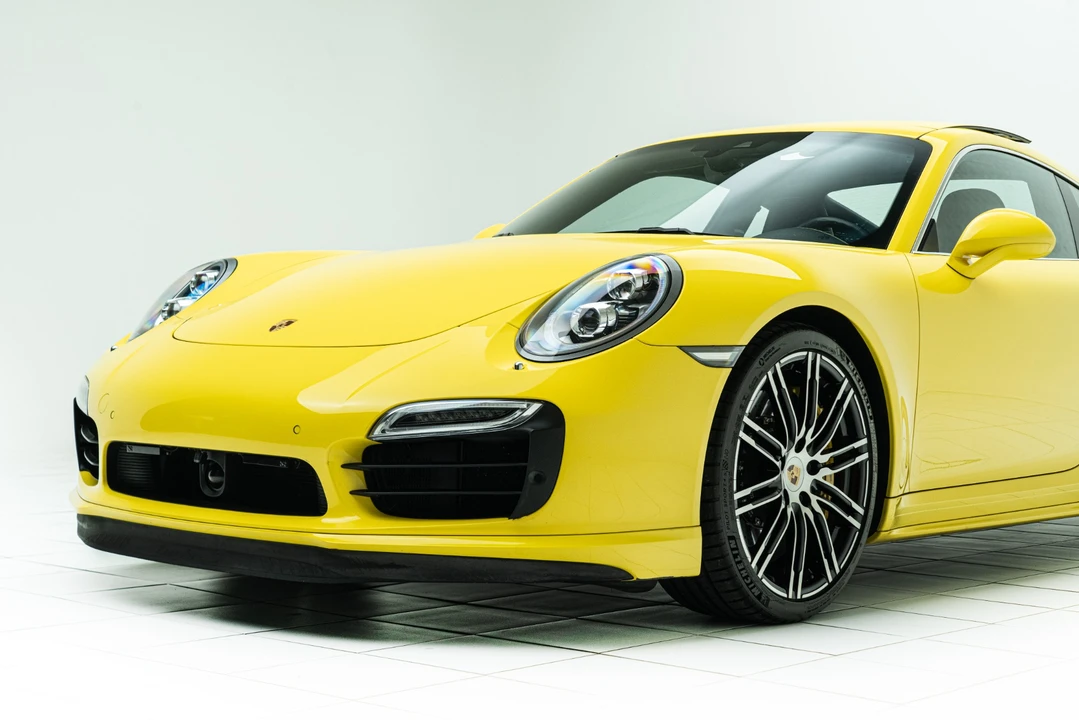2015 Porsche 991 Turbo S - Image 10 of 31