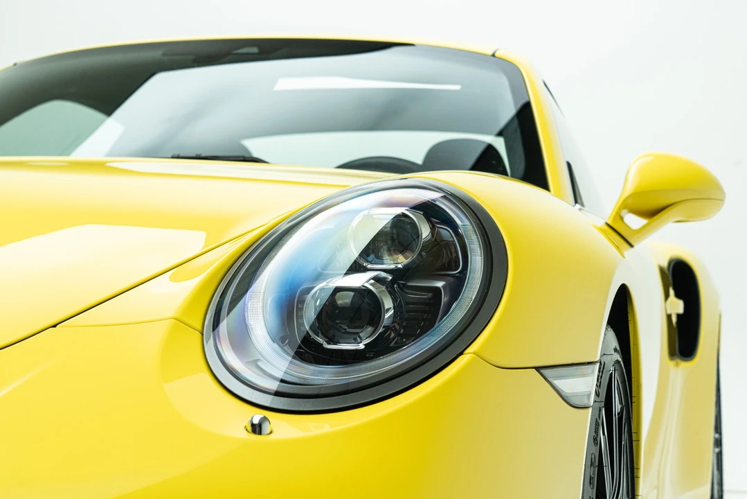 2015 Porsche 991 Turbo S - Image 11 of 31